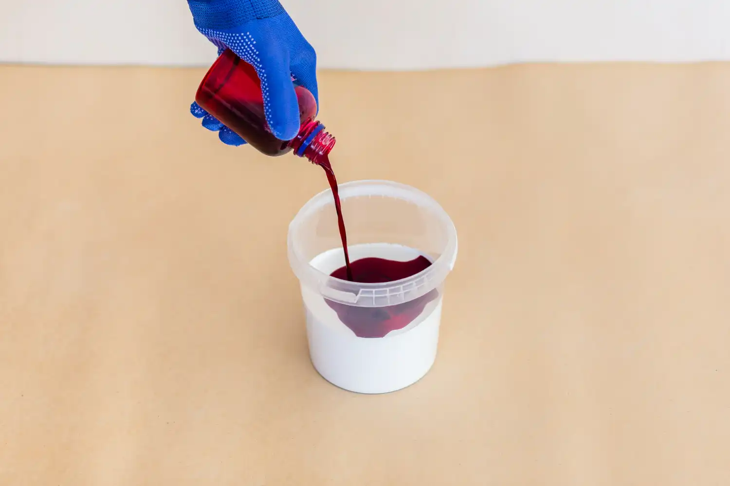 Colorante inorgánico resistente para hormigón y pinturas.